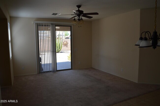 Building Photo - 14214 W Ventura St