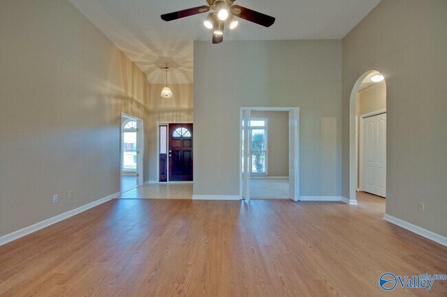 Building Photo - 97 S Interlaken Dr