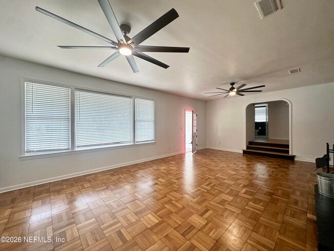 Building Photo - 5951 Clifton Ave