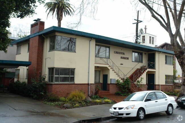 Building Photo - Carlotta Manor