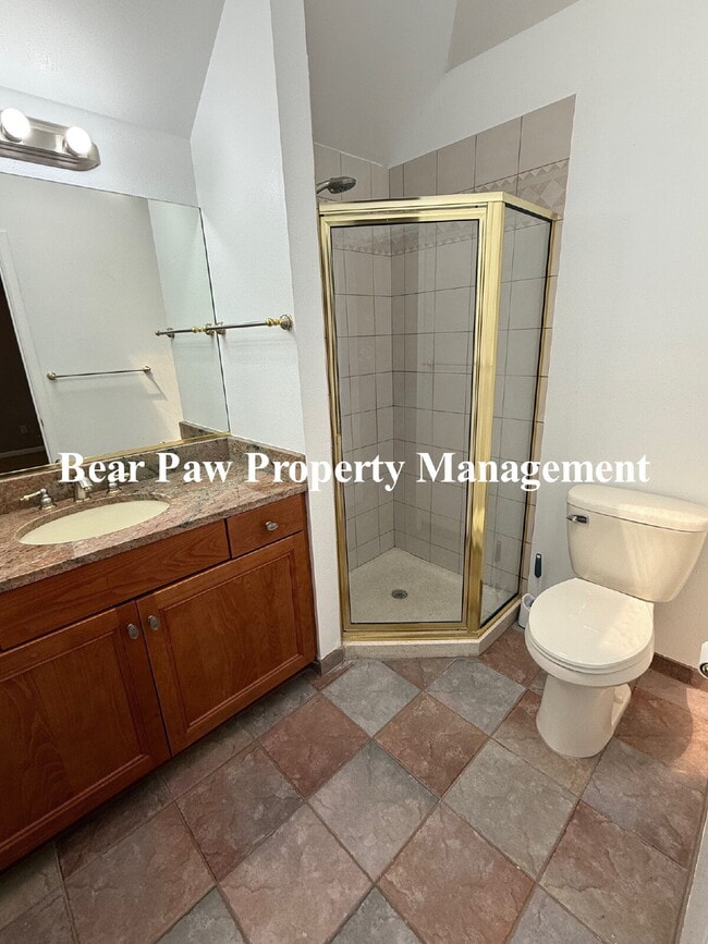 Building Photo - Beautiful Home in Riva Chase!