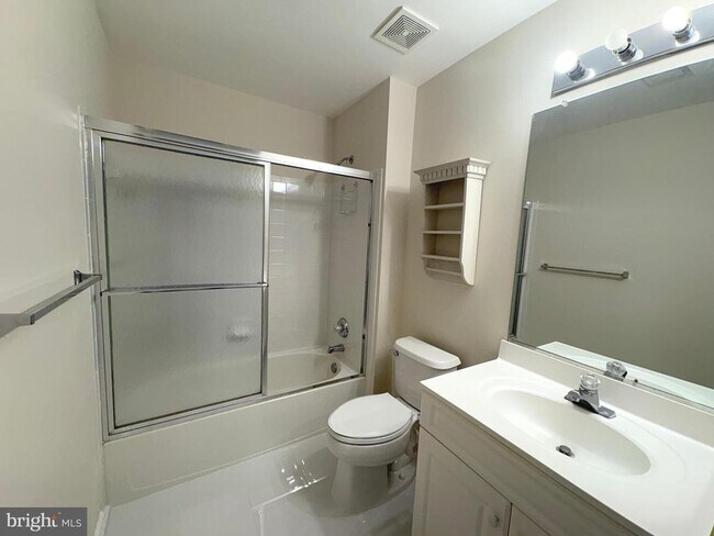 Building Photo - 1151 Fieldview Dr