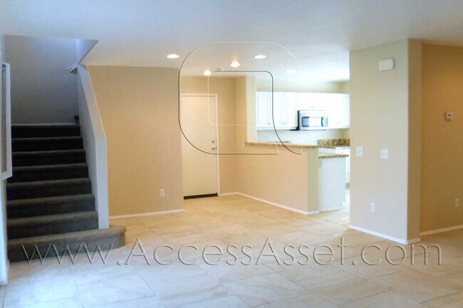 Building Photo - Beautiful Three Bedroom, Curb Appeal Home!