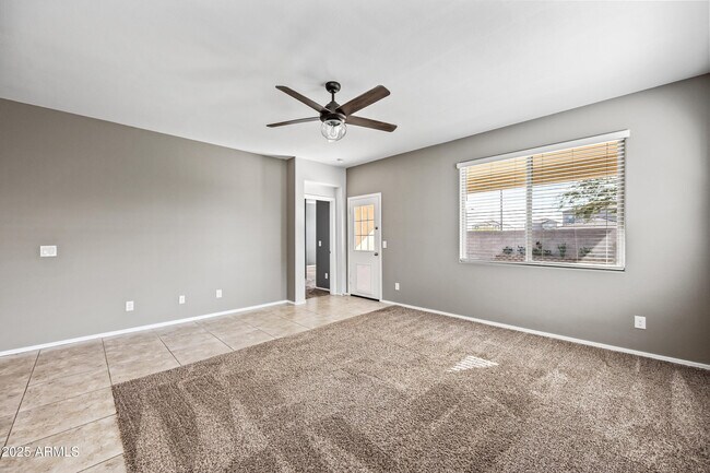 Building Photo - 31027 W Mulberry Dr