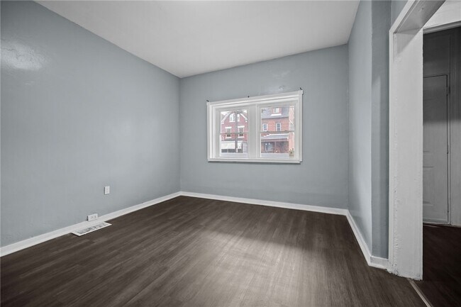 Building Photo - 7807 Kelly St