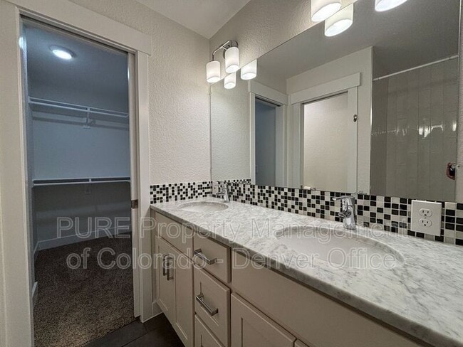 Building Photo - 3028 Gilpin St