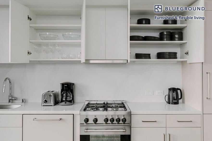 Building Photo - 1288 Howard St