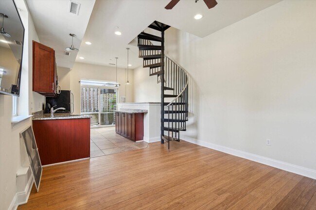 Building Photo - 1955 N 18th St