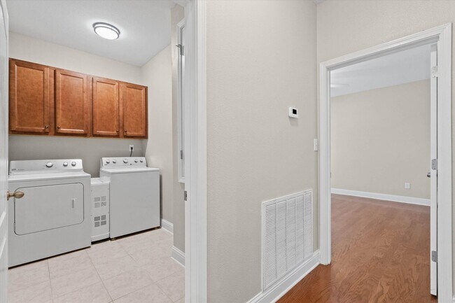 Building Photo - 23904 Tullamore Dr