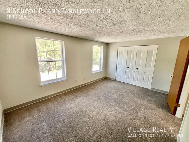 Building Photo - 335 N School Pl