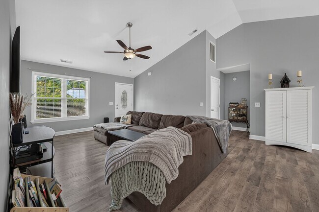 Building Photo - Relax and Unwind in This Sterling Farms Gem