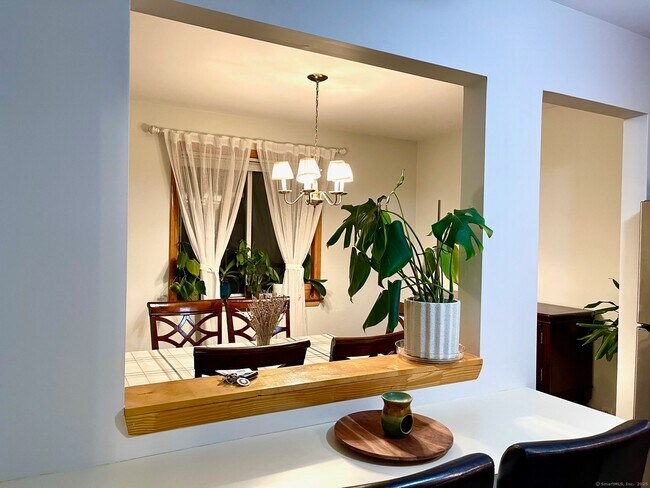 Building Photo - 31 Glenwood Ave