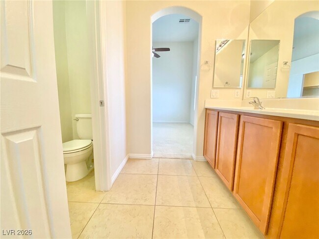 Building Photo - 2279 Koho Dr