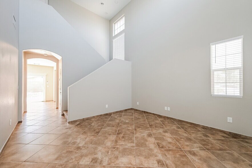 Building Photo - 8699 Brilliant Star Dr