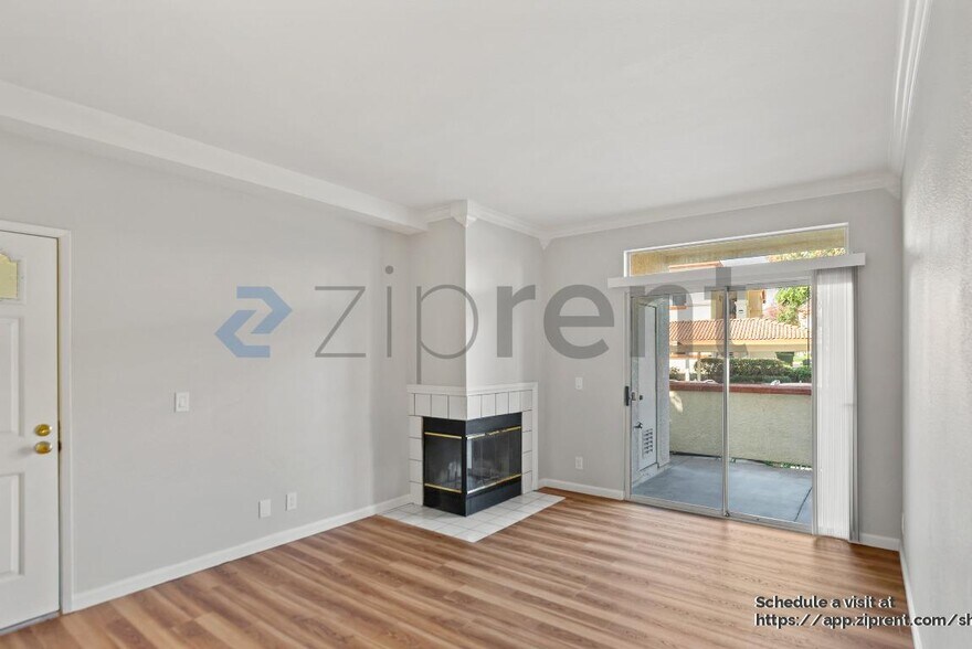 Building Photo - 7054 Dublin Meadows St