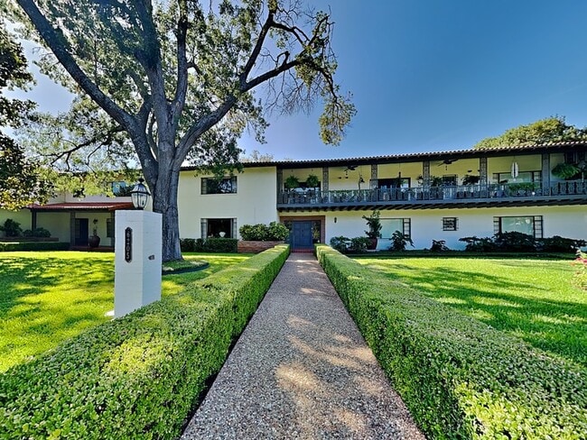 Primary Photo - 6205 Greenway Rd