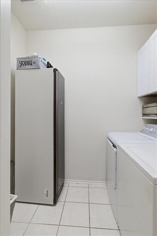 Building Photo - 7237 Rembrandt Dr