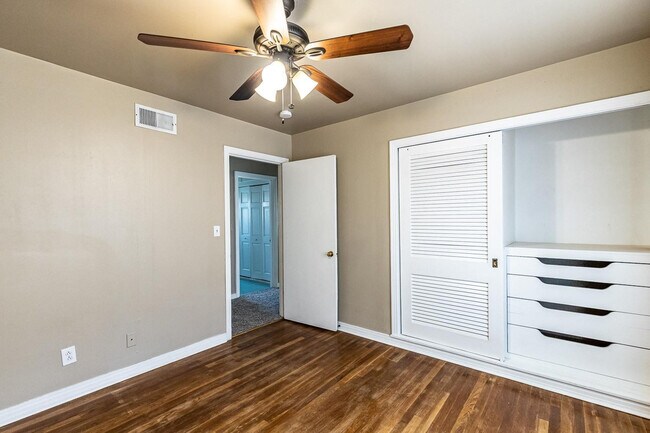 Building Photo - 3708 27th St