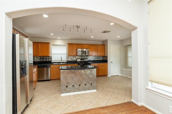 Building Photo - 11106 Wortham Gate Dr