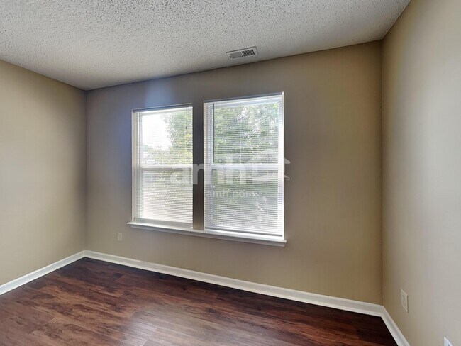 Building Photo - 12154 Brushfield Ln