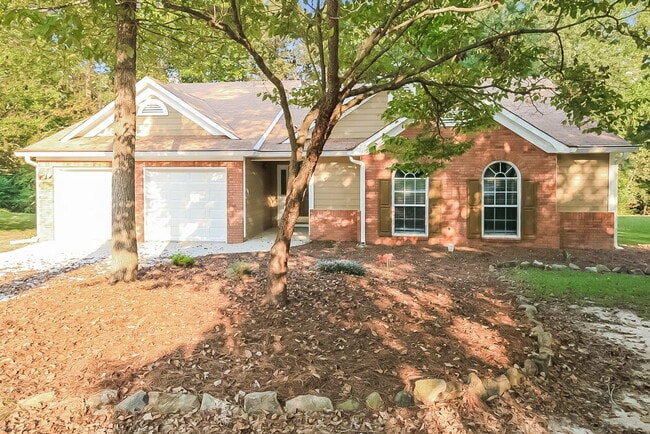 Building Photo - 10066 Point View Dr