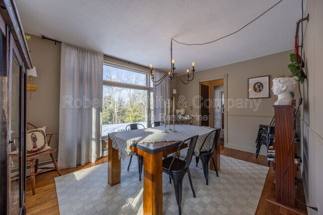 Building Photo - 27 Saw Mill Rd