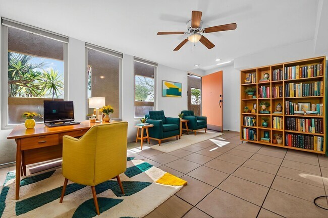 Building Photo - 985 N Tuxedo Cir