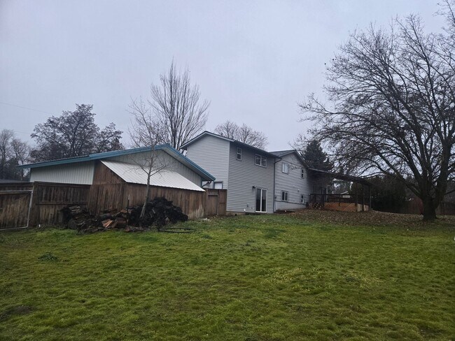 Building Photo - Stunning 5-Bedroom Home on Nearly 1 Acre – Fully Fenced w/ Treehouse | Indian Meadows | Coeur d’A...