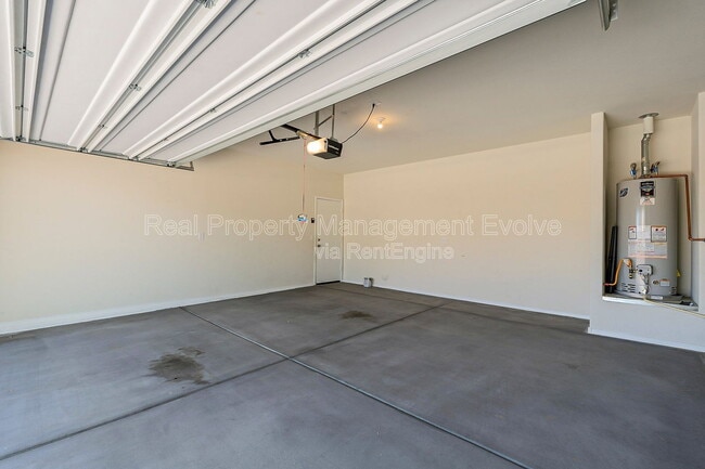 Building Photo - 3032 N 310th Ln