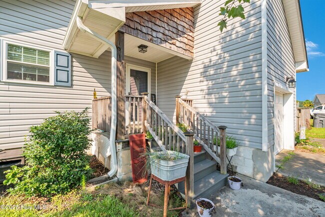 Building Photo - 769 Dayflower Ct