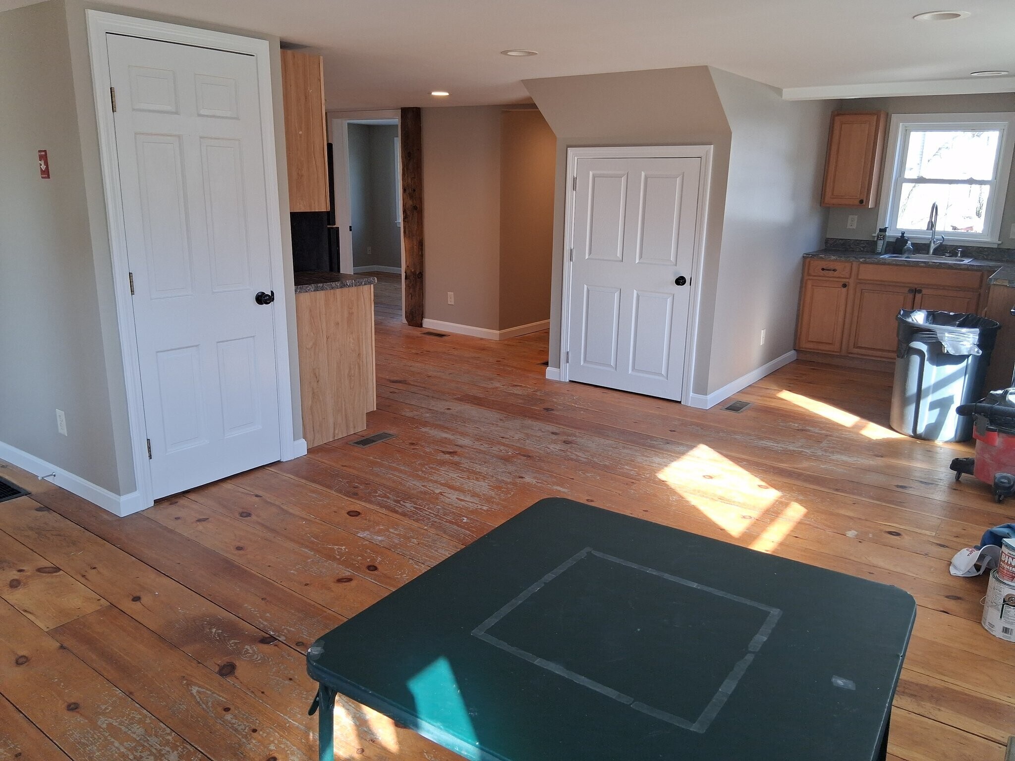 Building Photo - 58 Maple St