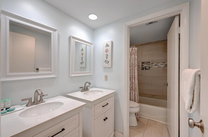 Building Photo - 1115 Duneside Rd