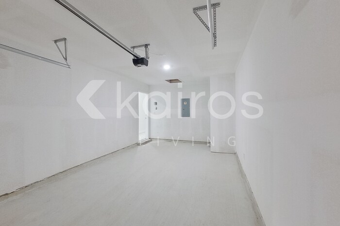 Building Photo - 14262 Ruffian Ave
