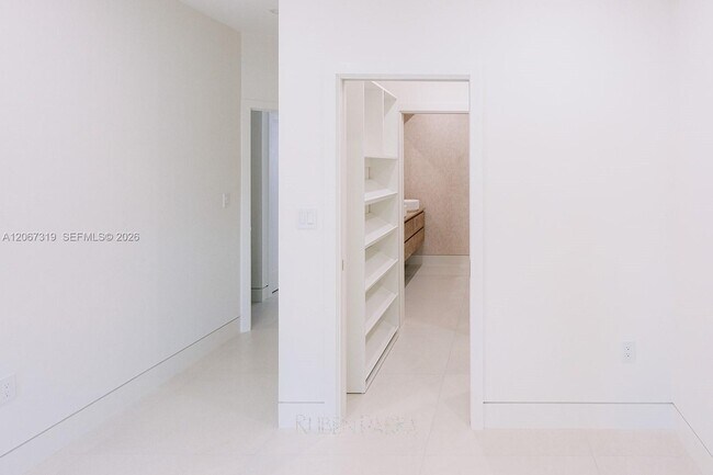 Building Photo - 8167 NW 108th Ct