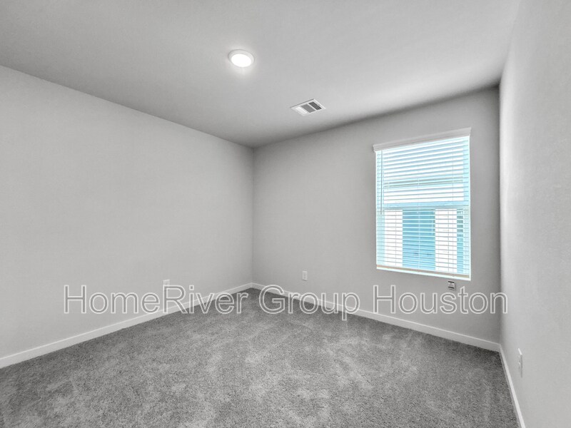 Building Photo - 21507 George Wayne Wy