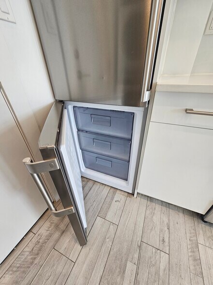 Building Photo - 1169 Hope St