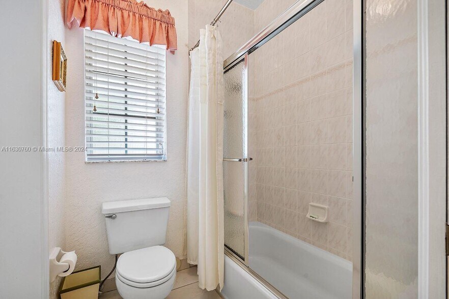 Building Photo - 7701 Salem Ln