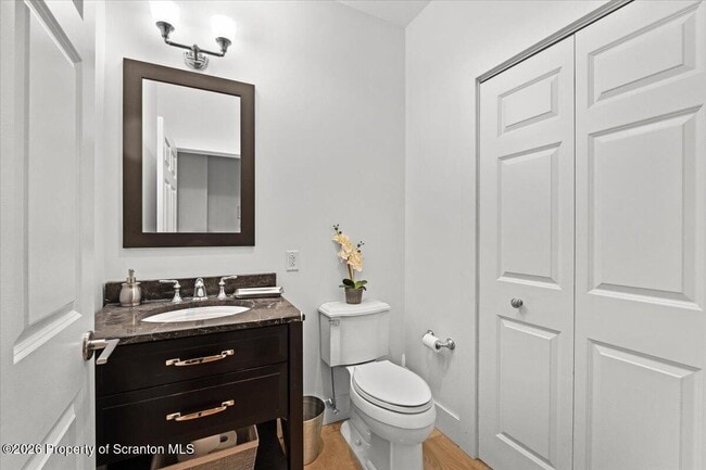 Building Photo - 509 Bogart Pl