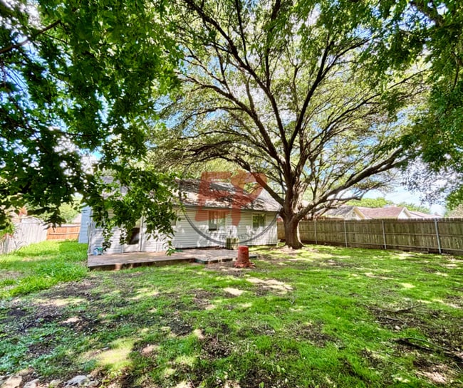 Building Photo - 1809 Ramada Dr