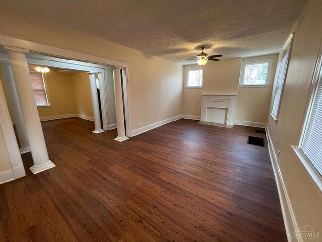 Building Photo - 626 Greenwood Ave