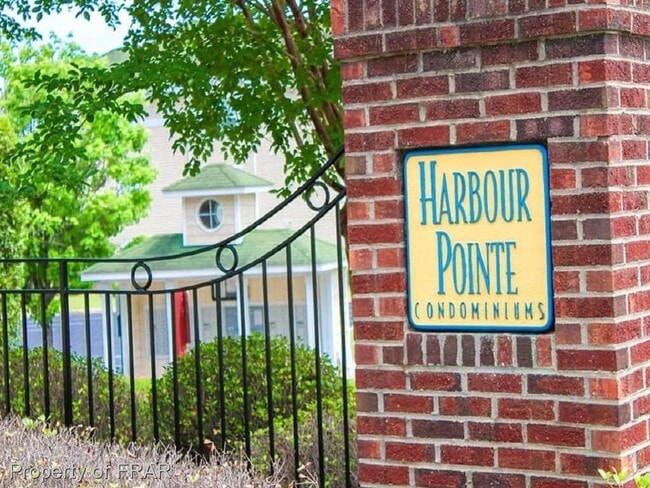 Building Photo - 3310 Harbour Pointe Pl