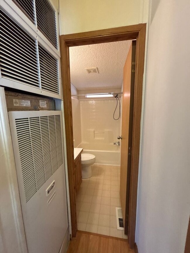 Building Photo - READY TO VIEW NOW! Adorable 3 Bed 2 Bath Home in New River NO HOA