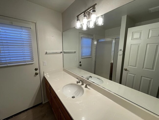 Building Photo - 41232 Crispi Ln