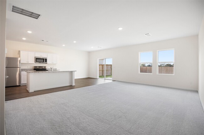 Building Photo - 8807 Vacek Xing Wy