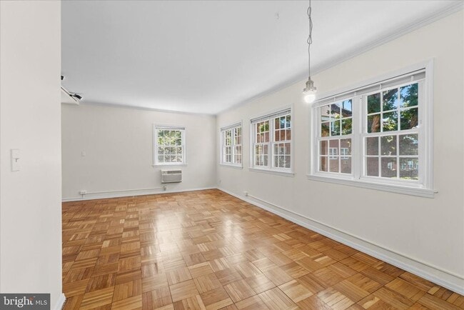 Building Photo - 3226 Gunston Rd