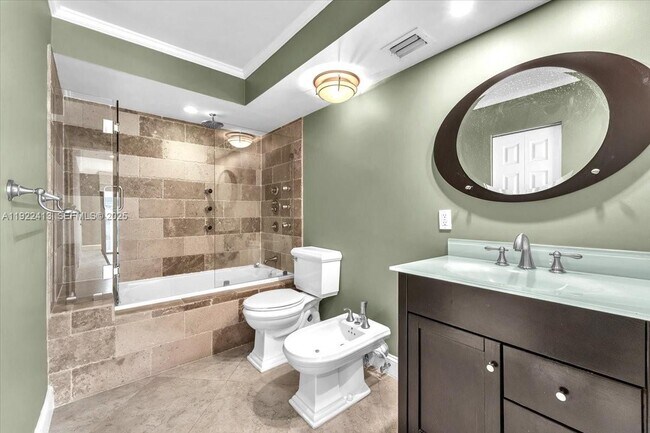 Building Photo - 2401 Collins Ave