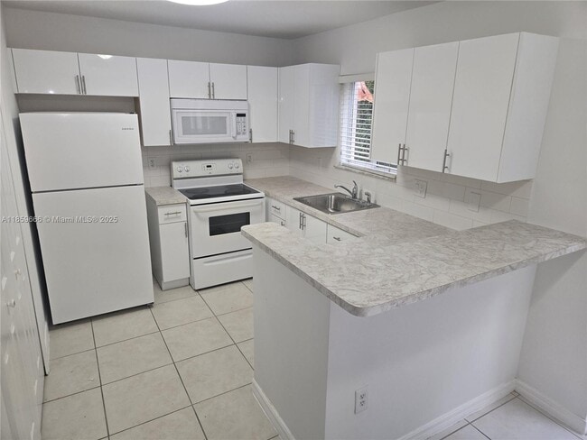 Building Photo - 1320 SE 31st Ct