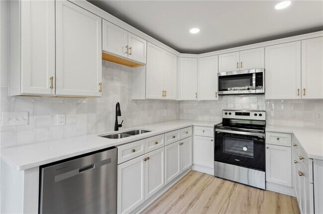 Building Photo - 1283 Townley Pl