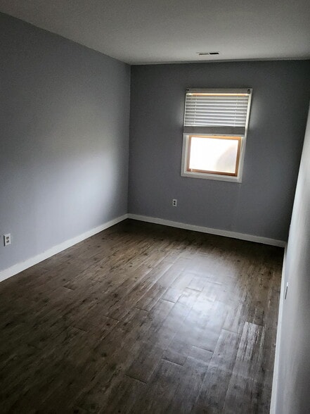 Building Photo - 4120 Acres Dr