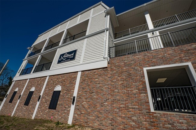 Building Photo - 1100 New York Ave